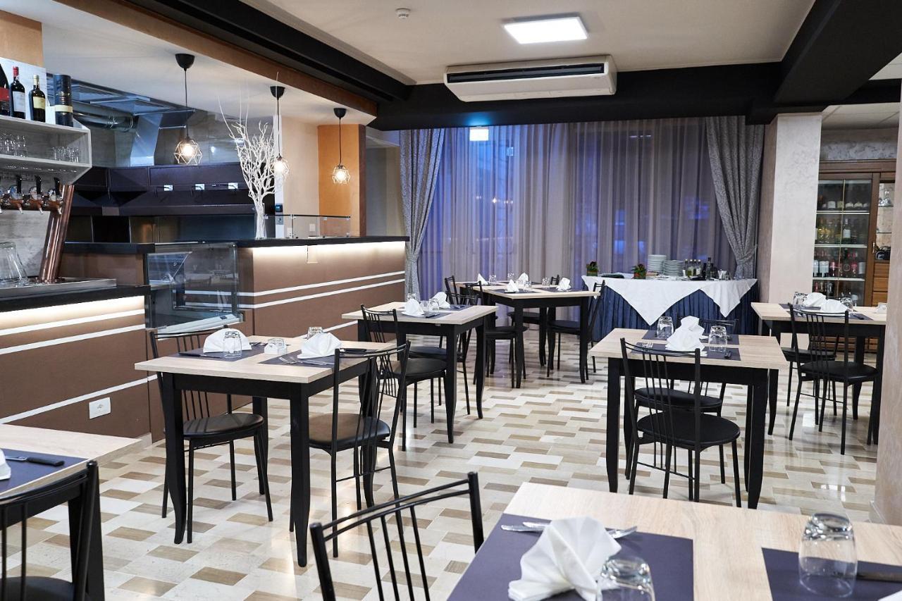 La Casa Del Pellegrino Hotel Manoppello Eksteriør billede